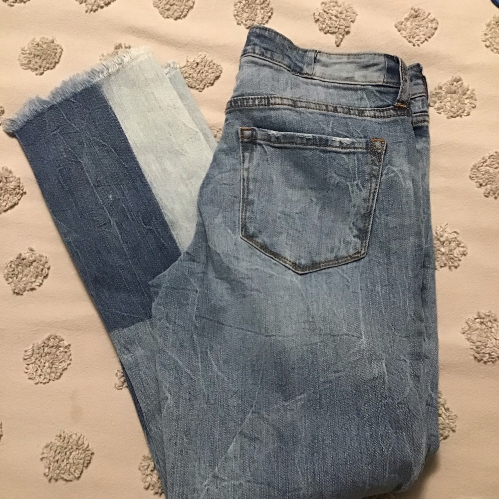 Aeropostale Ankle Straight Jeans. Distressed,Frayed Hem, Color Blocking.  Sz 2 - Picture 10 of 11